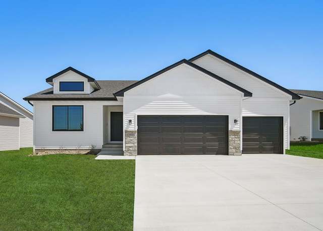 Property at 1905 Tuscany Dr SE, Altoona, IA 50009, 3 beds, 2 baths