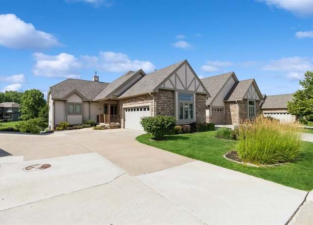Property at 6208 Waterford Ct, Johnston, IA 50131, 3 beds, 2.5 baths