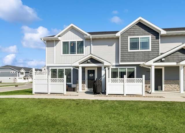 Property at 1049 NE 58th Ln, Ankeny, IA 50021, 3 beds, 2.5 baths