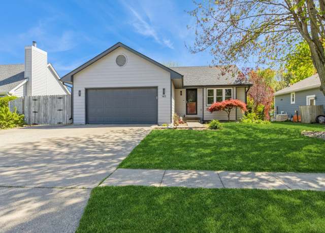 Property at 1411 E Franklin Ave, Indianola, IA 50125, 4 beds, 3 baths