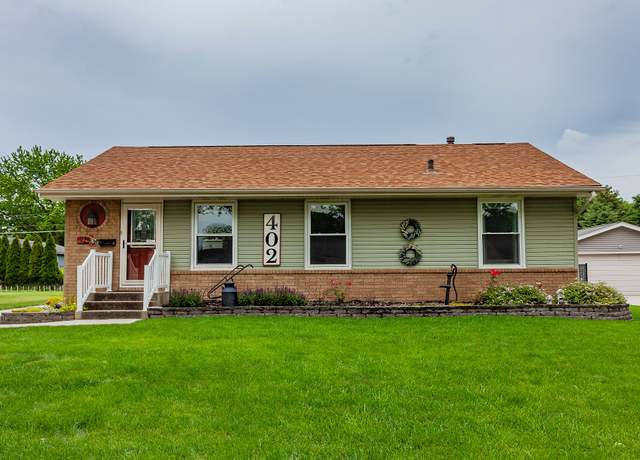 Property at 402 NE Crestmoor Pl, Ankeny, IA 50021, 3 beds, 2 baths