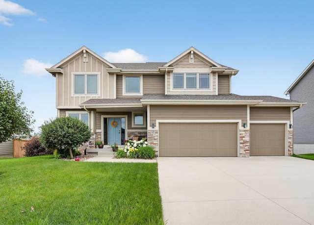 Property at 705 NE 57th St, Ankeny, IA 50021, 4 beds, 2.5 baths