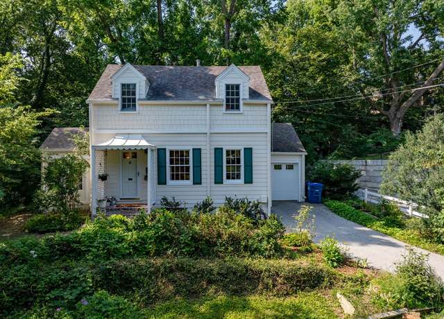 Property at 3304 Saint Johns Rd, Des Moines, IA 50312, 2 beds, 1 bath