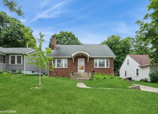 Property at 4118 11th St, Des Moines, IA 50313, 3 beds, 1 bath