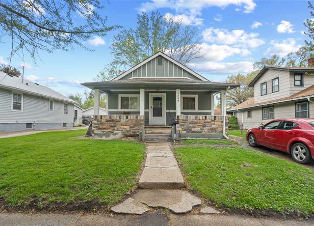 Property at 3844 Columbia St, Des Moines, IA 50313, 2 beds, 2 baths