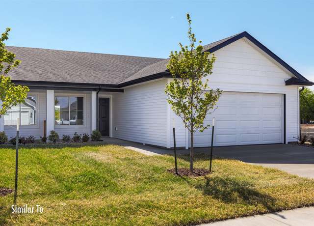 Property at 705 Linden St, Carlisle, IA 50047, 3 beds, 2 baths