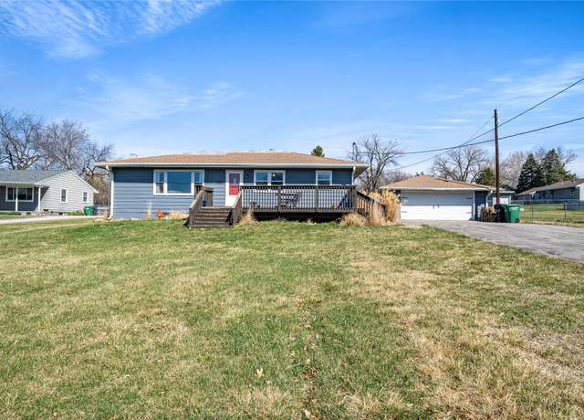Property at 500 NE 54th Ave, Des Moines, IA 50313, 3 beds, 1.5 baths