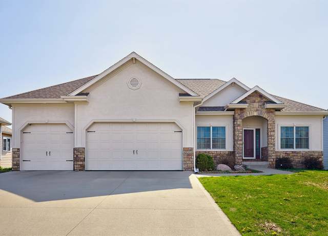 Property at 4111 140th St, Urbandale, IA 50323, 5 beds, 3 baths