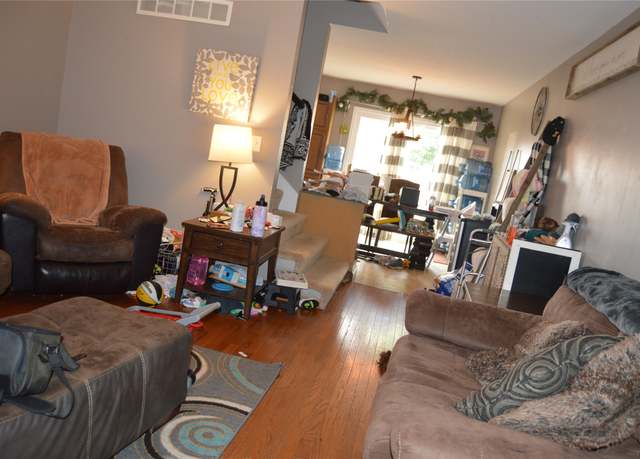 Property at 104 Walnut Dr NW, Bondurant, IA 50035, 3 beds, 2.5 baths