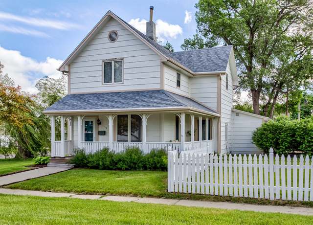 Property at 113 N Locust St, Madrid, IA 50156, 3 beds, 2 baths