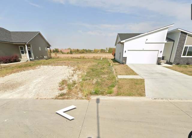Property at 840 SE Booth Ave, Waukee, IA 50263