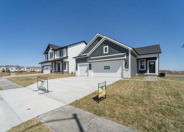Property at 1422 S 91st St, West Des Moines, IA 50266, 4 beds, 3 baths