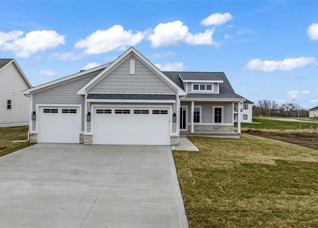 Property at 17583 Hammontree Dr, Clive, IA 50325, 5 beds, 3 baths
