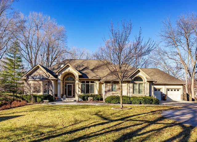 Property at 2 SE Place D'avray St, Waukee, IA 50263, 4 beds, 4 baths