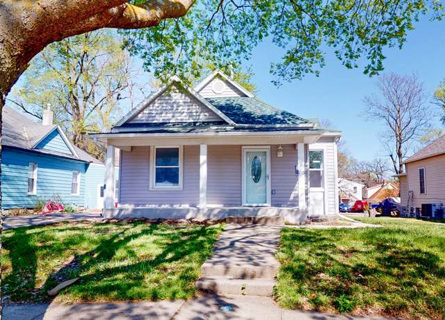 Property at 1521 18th St, Des Moines, IA 50314, 2 beds, 1 bath