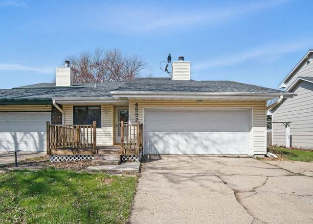 Property at 4552 50th St, Des Moines, IA 50310, 3 beds, 2 baths