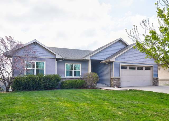 Property at 1319 Bailey Ct, Adel, IA 50003, 5 beds, 3 baths