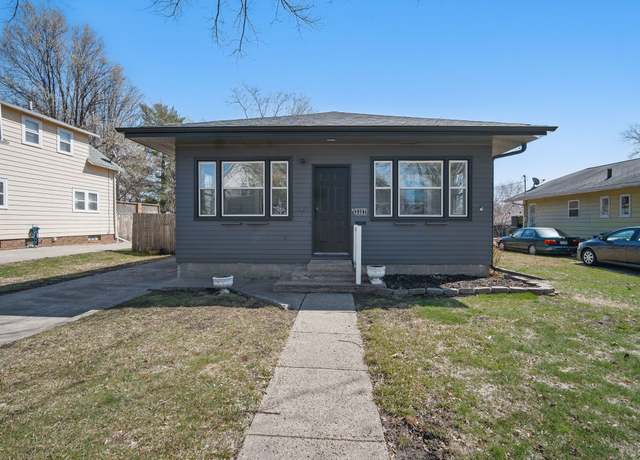 Property at 2327 E 13th St, Des Moines, IA 50316, 2 beds, 2 baths