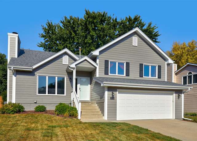 Property at 2172 NW 148th St, Clive, IA 50325, 3 beds, 2.5 baths