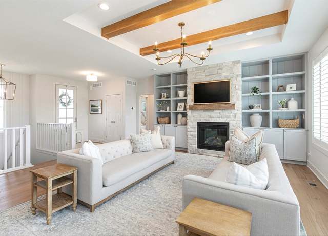 Property at 730 Belmont Blvd, Waukee, IA 50263, 5 beds, 3 baths