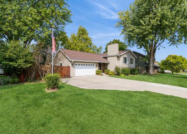 Property at 3211 Eisenhower Ave, Ames, IA 50010, 5 beds, 3 baths