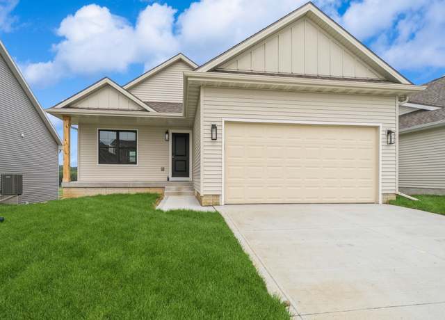 Property at 201 S Valley View Dr, Norwalk, IA 50211, 3 beds, 2 baths