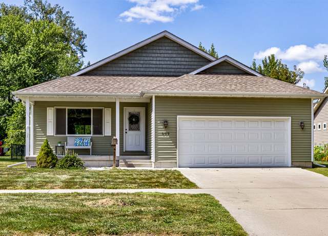 Property at 509 Cedar St, Boone, IA 50036, 4 beds, 3 baths