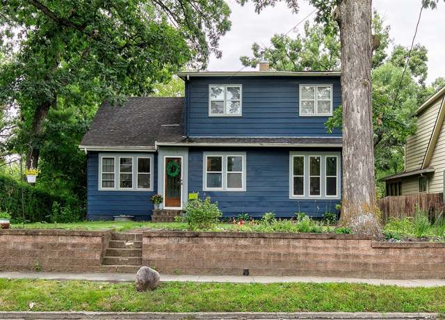 Property at 204 51st St, Des Moines, IA 50312, 3 beds, 2.5 baths