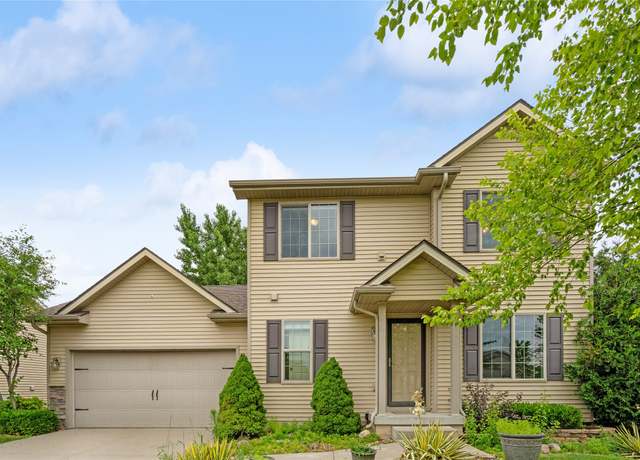 Property at 16205 Monroe Ct, Urbandale, IA 50323, 3 beds, 2.5 baths