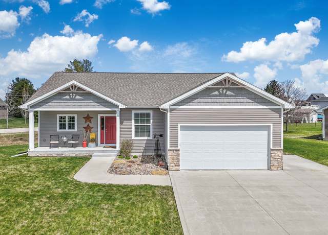 Property at 5218 NW 8th St, Ankeny, IA 50023, 4 beds, 3 baths