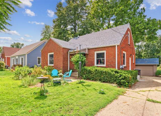 Property at 1504 57th Pl, Des Moines, IA 50311, 3 beds, 1.5 baths