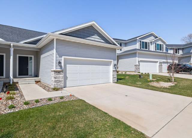 Property at 96 Keeneland Ct, Pleasant Hill, IA 50327, 3 beds, 2.5 baths