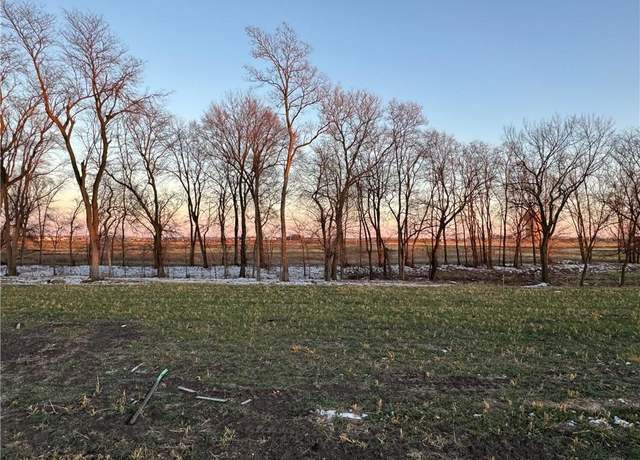 Property at 5317 173rd St, Urbandale, IA