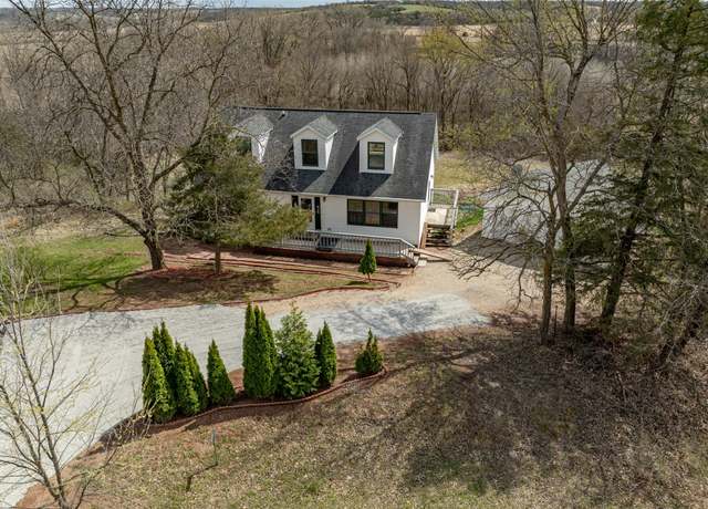 Property at 2888 280th Trl, St Charles, IA 50240, 4 beds, 3.5 baths