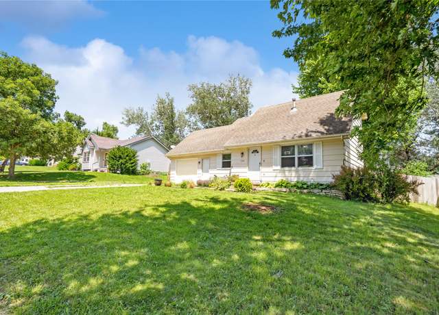Property at 1342 Hunter Dr, Norwalk, IA 50211, 3 beds, 2 baths