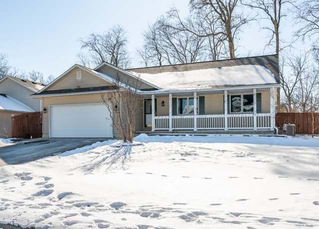 Property at 3006 Timber Hill Ct, Des Moines, IA 50320, 4 beds, 3 baths