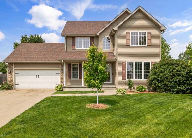 Property at 904 SE Little Beaver Dr, Grimes, IA 50111, 3 beds, 3.5 baths