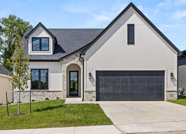 Property at 2642 SE Steele Dr, Waukee, IA 50263, 4 beds, 3 baths