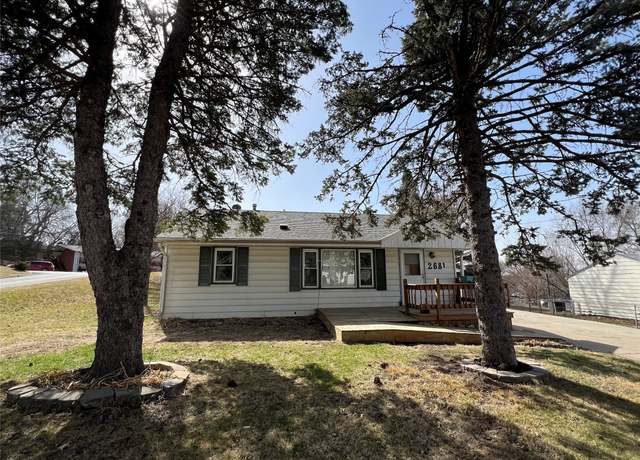 Property at 2681 Morton Ave, Des Moines, IA 50317, 3 beds, 1 bath