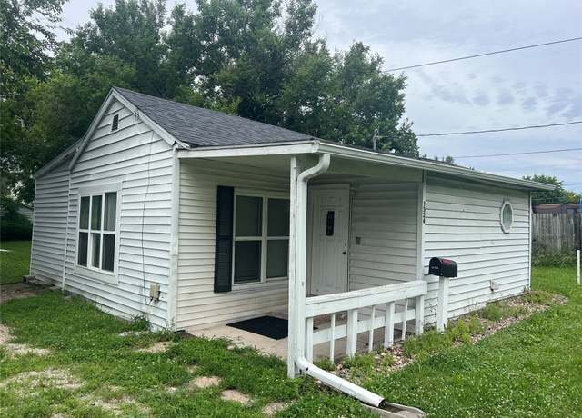 Property at 1324 E 27th St, Des Moines, IA 50317, 3 beds, 1 bath