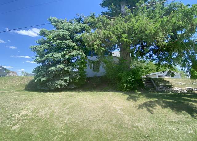 Property at 114 S Station St, Mingo, IA 50168, 5 beds, 1 bath