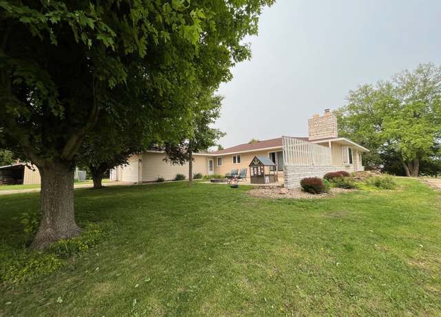 Property at 12553 280th St, Conrad, IA 50621, 4 beds, 3 baths