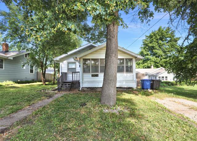 Property at 3904 3rd St, Des Moines, IA 50313, 2 beds, 2 baths