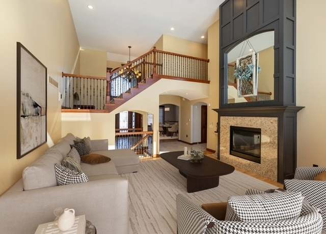 Property at 1205 NE 31st St, Ankeny, IA 50021, 5 beds, 4.5 baths