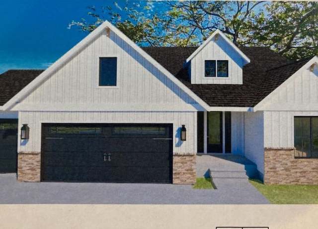 Property at 3095 Bos Ridge Rd, Pella, IA 50219, 5 beds, 3 baths