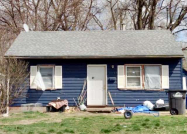 Property at 3823 Bowdoin St, Des Moines, IA 50313, 2 beds, 1 bath