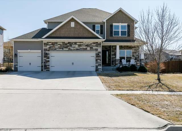 Property at 16862 Prairie Dr, Clive, IA 50325, 5 beds, 4.5 baths