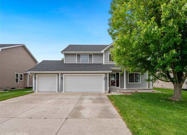 Property at 1308 9th Avenue Pl SE, Altoona, IA 50009, 4 beds, 2.5 baths