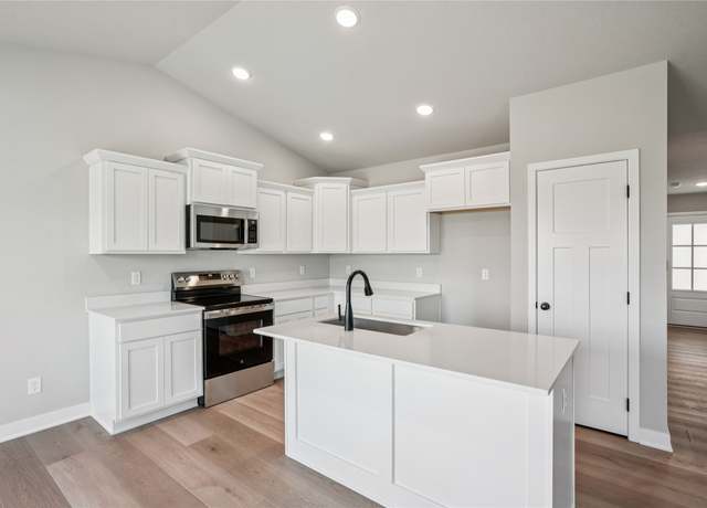 Property at 4417 NW Olivia Ln, Ankeny, IA 50023, 3 beds, 2 baths