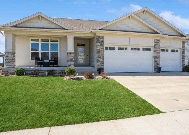 Property at 2020 SE Waddell Way, Waukee, IA 50263, 4 beds, 3 baths